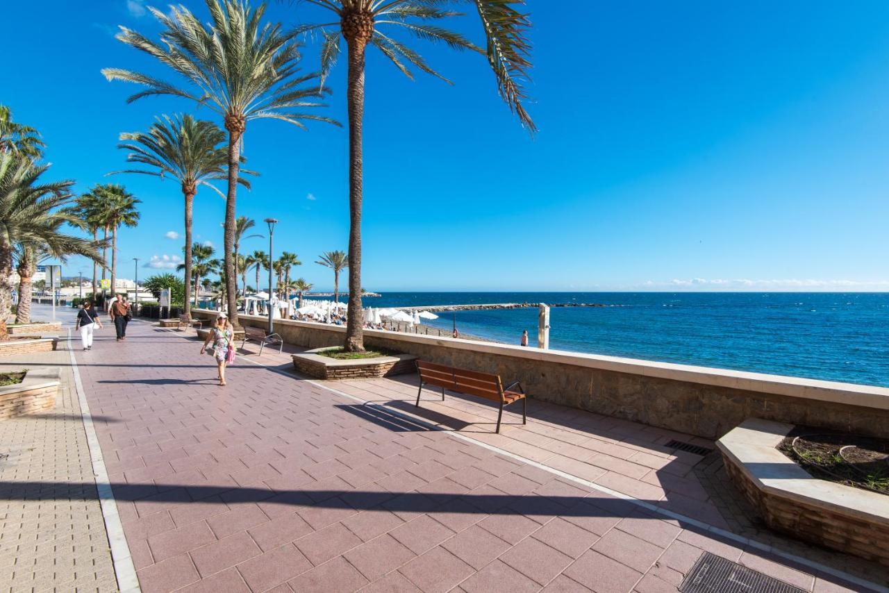 Rentandhomes Beachfront Marbella Center Buitenkant foto